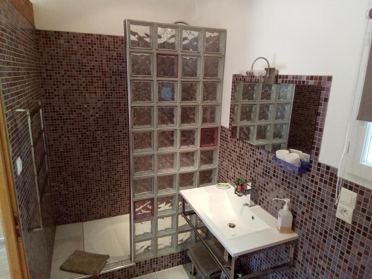 La Chambre Haute Et Son Spa 尼姆 外观 照片