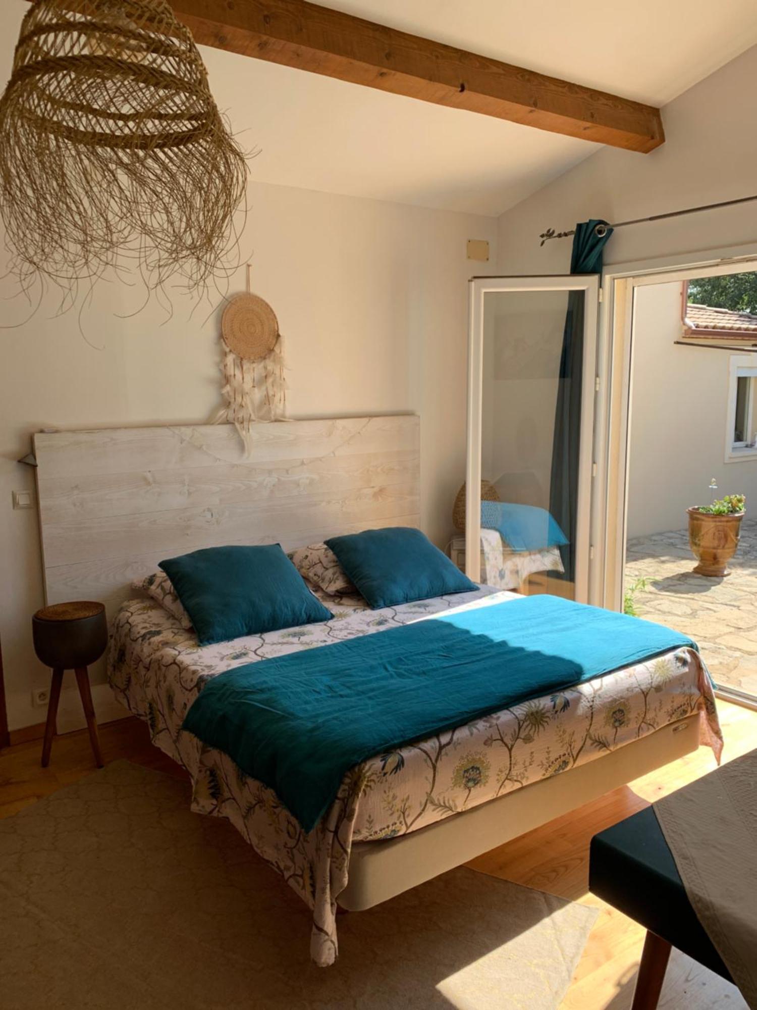 La Chambre Haute Et Son Spa 尼姆 外观 照片
