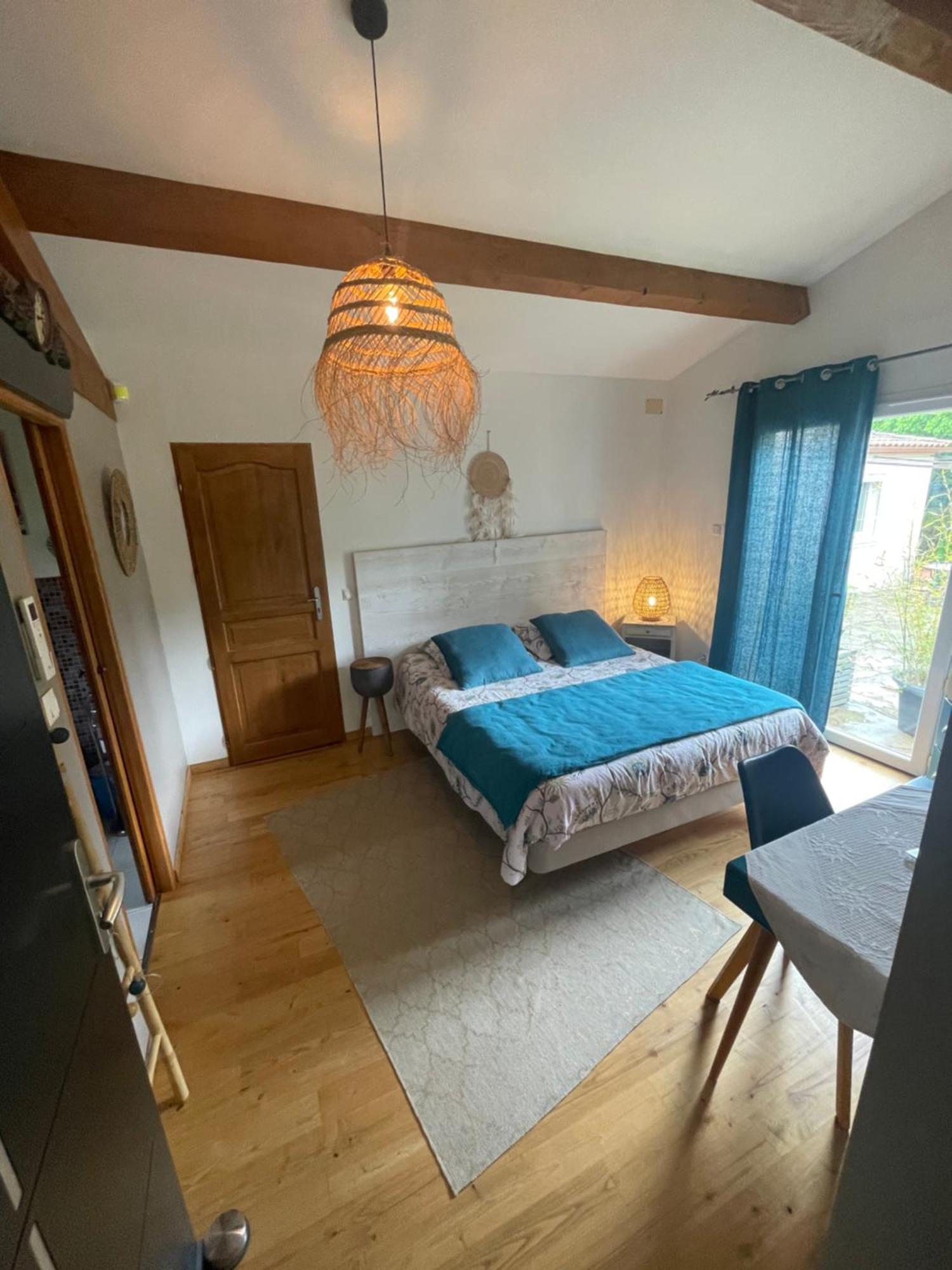 La Chambre Haute Et Son Spa 尼姆 外观 照片
